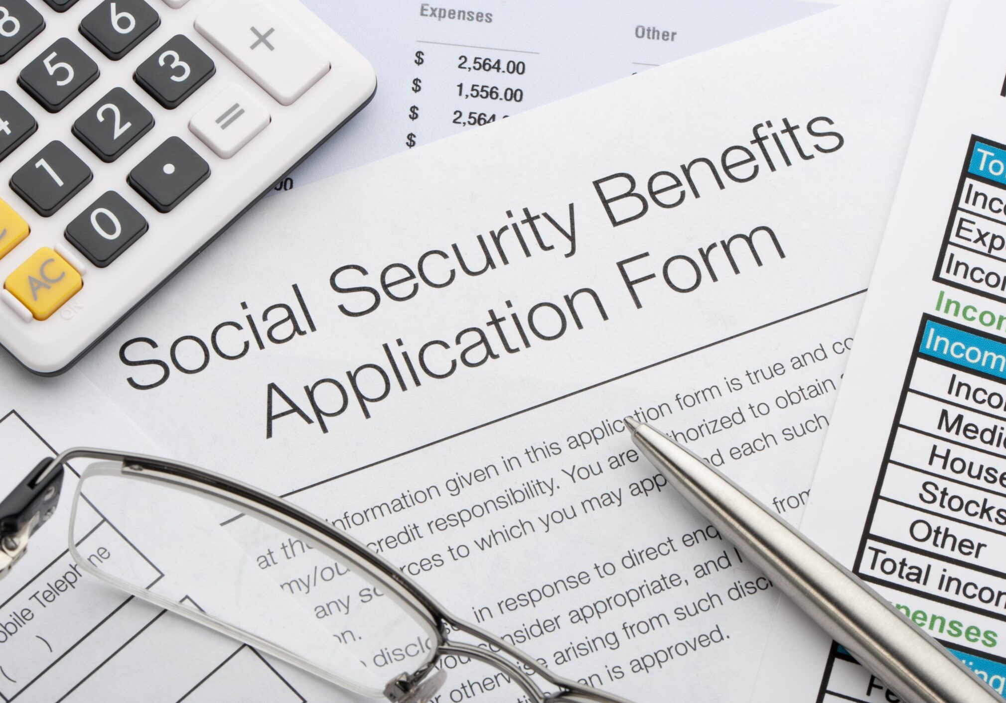 Social Security Benefits application form with calculator.